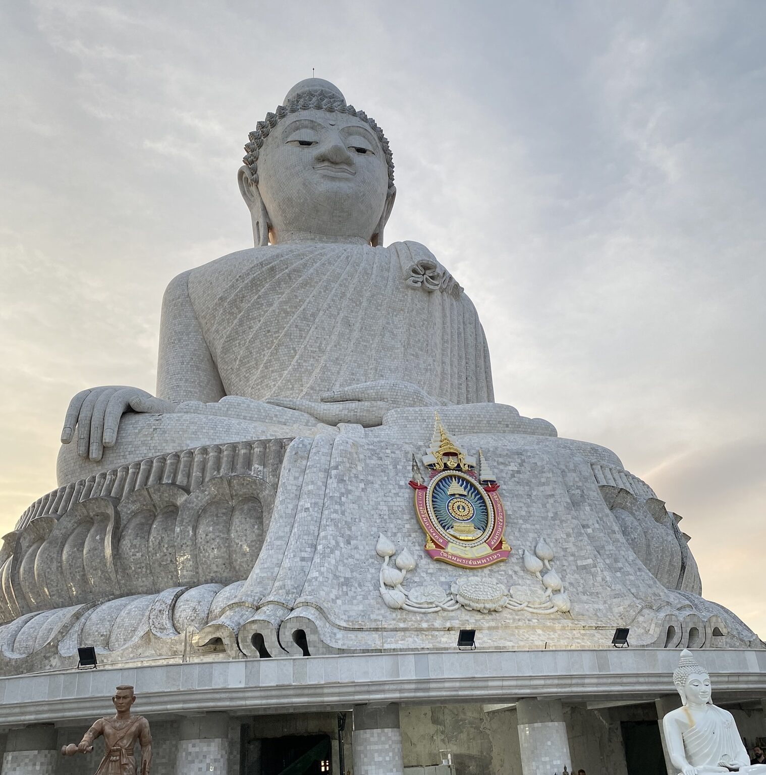 Tämän kuvan alt-attribuutti on tyhjä; Tiedoston nimi on IMG_7953.jpeg